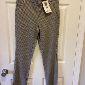 Rafaela slim ankle pant.  Size 6